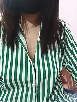 Honey_Babe06 live cam on StripChat
