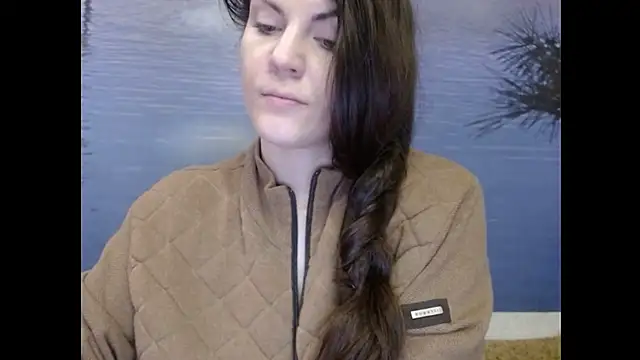 AliceTailor live cam on StripChat