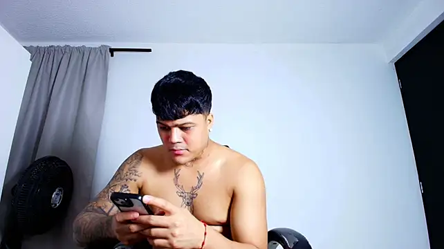 Sloganxxxx live webcam