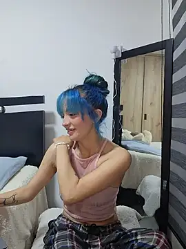 Littlee_siin_ live cam on StripChat