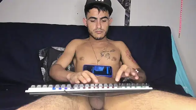 Master_King_Alex live cam on StripChat