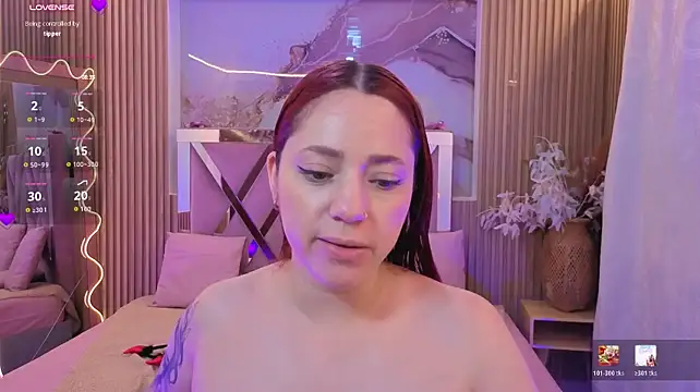 ANNE_TAY1 live cam on StripChat