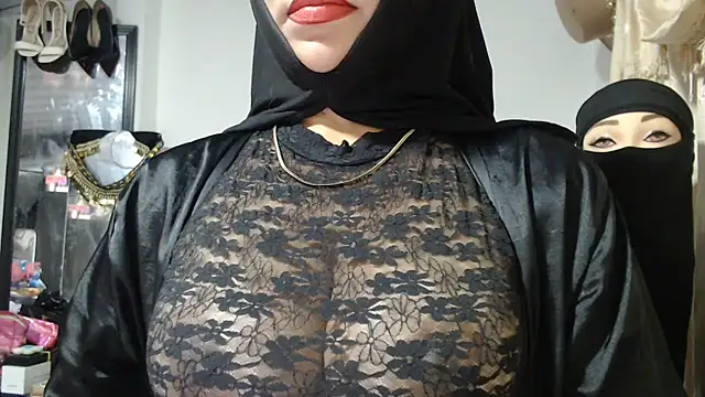 nadia__abaud (F milf) - PLAY MY HAIR PUSSY 😜😜😜