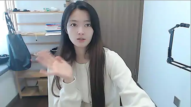 Mimi-cnbaby live cam on StripChat