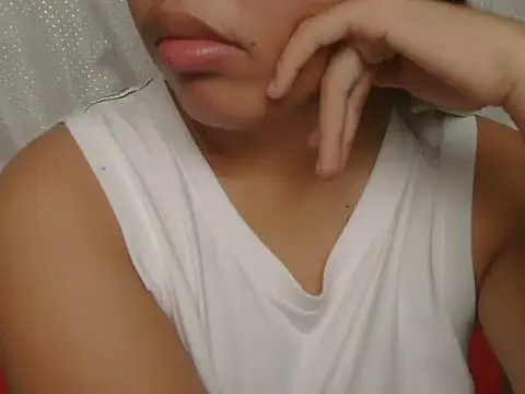 ChubbyButty live cam on StripChat