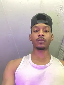 Kiing_afroditho live cam on StripChat
