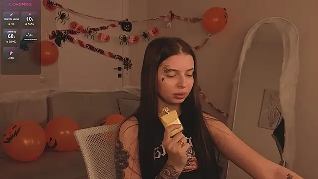 Eva-Bloom live cam on StripChat