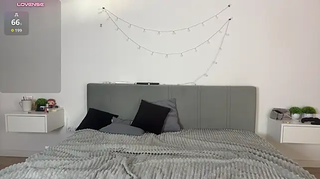 meowchaa live cam on StripChat