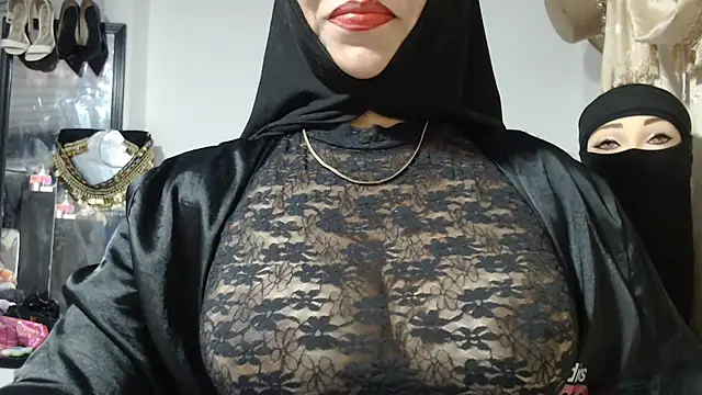 nadia__abaud (F milf) - PLAY MY HAIR PUSSY 😜😜😜