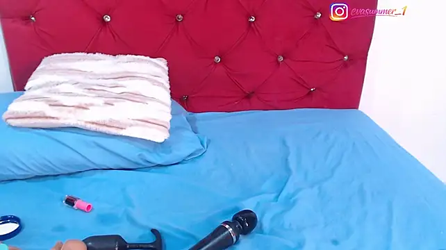 evasummer1 (F young) - BIG PLUG IN ASS 🥵