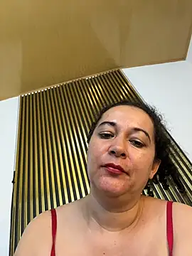 luisa_curli live cam on StripChat