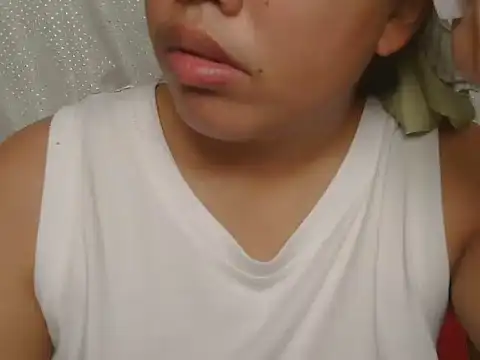 ChubbyButty live cam on StripChat
