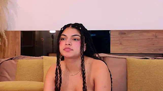 MelodyAlvarez live cam on StripChat
