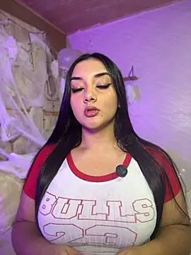Amaliadaltonn live cam on StripChat