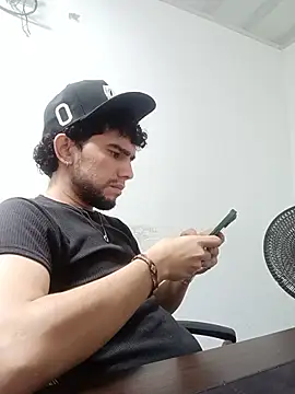 cmartnenm live cam on StripChat