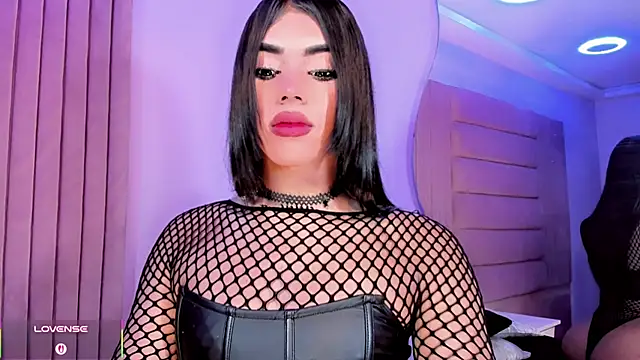 CALLMEATENEA live cam on StripChat