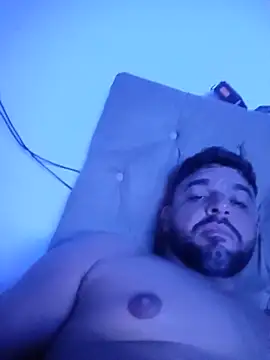 Combatente_08 live cam on StripChat