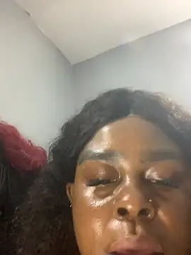 Pearlpinkyyoung live cam preview