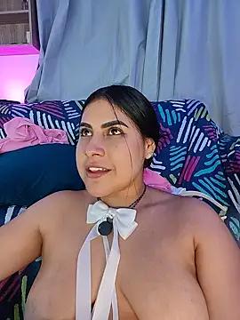 Axl_Lin live cam on StripChat