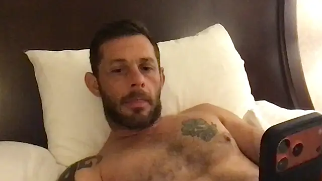 ARCHERTASTE live sex cam