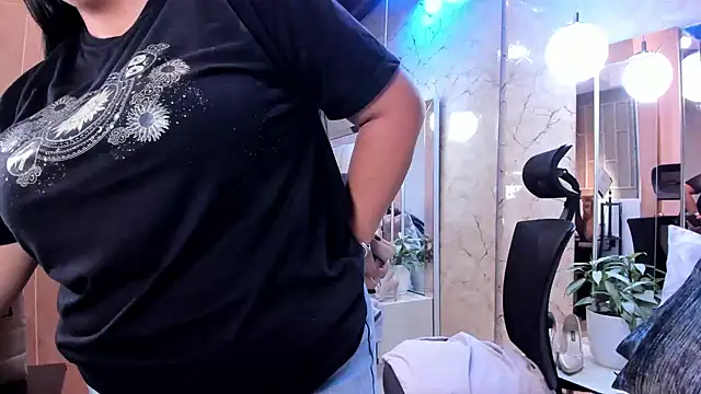 katleya_lewiis