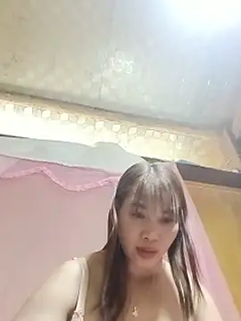 Reeoo-93 live cam on StripChat