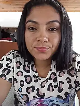 VargasXimena live cam on StripChat