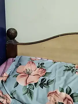 Raashi_Kannada_Telugu