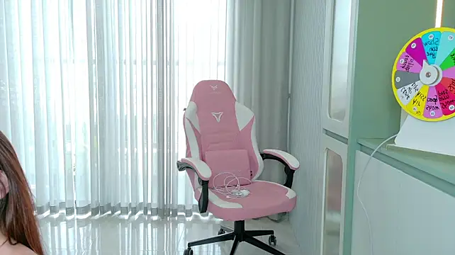 Lilyisshy webcam