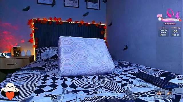 Leo_Savage_ webcam