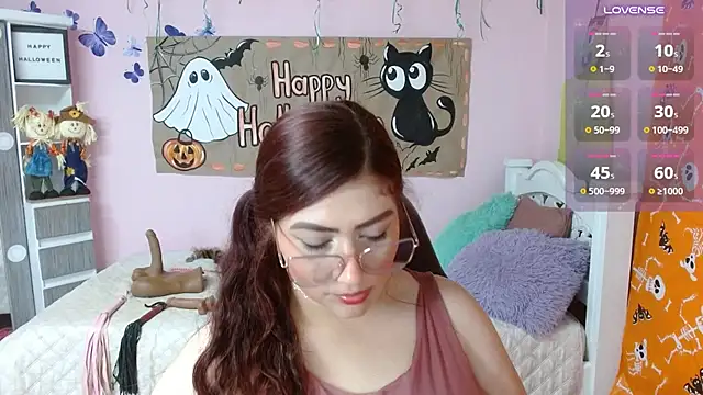 BRIATHOMAS live cam on StripChat