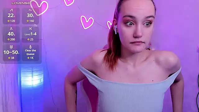 Ida_FaneStain live cam on StripChat