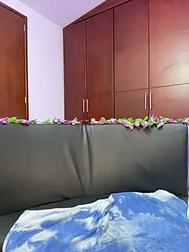 Hanna_rod live cam on StripChat