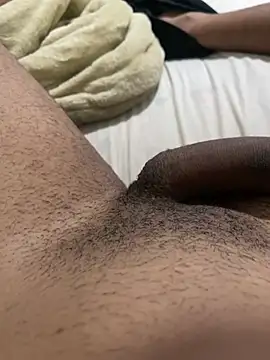 Caioph77 live cam on StripChat