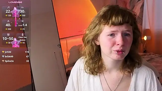 VioletDesiree live sex cam
