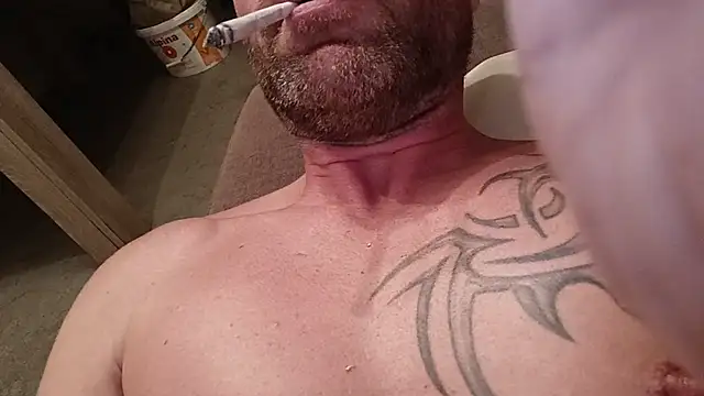 timbo_86 (Ask my age) - Alles ins Gesicht spritzen 💦🤤