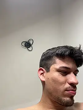 tu_king_david (M young) - Make a show showing your axillary and ch