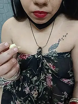 Hot_pooja2 webcam