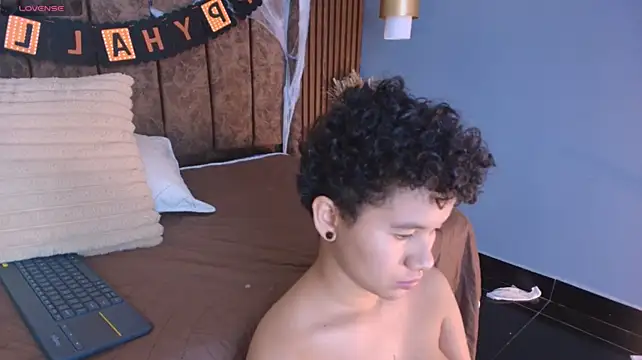 azul_honey (G teen) - fuck misionary