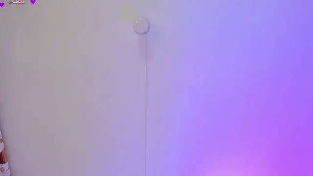 EmmaBecket001 live cam on StripChat