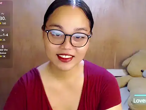 _Lylia live cam on StripChat