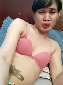 queensoreal (Ask my age) - Save me,my heart is heavy.make me cum💦