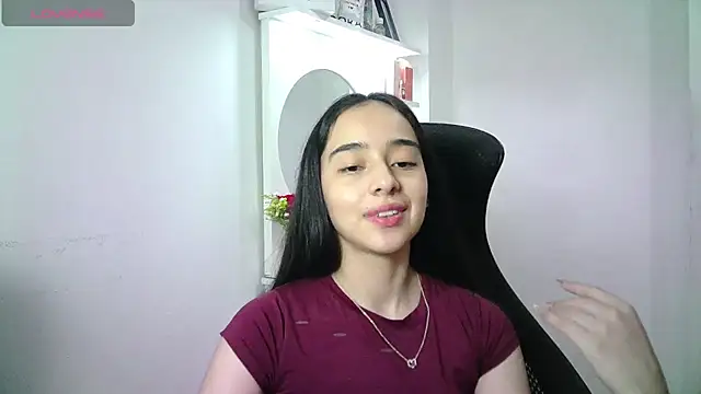 aineangeel live cam on StripChat