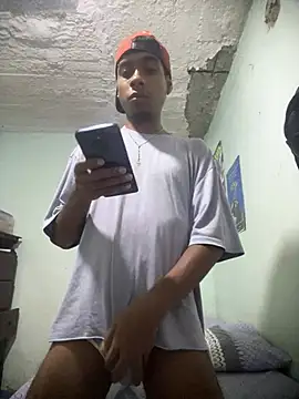 Leo_Harem live cam on StripChat