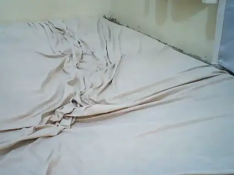 Tamara-5 live cam on StripChat