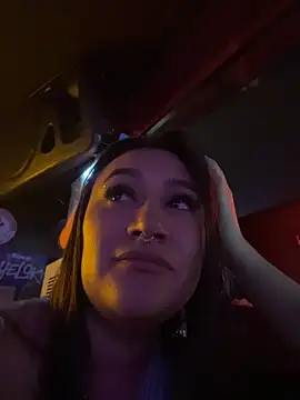 Vyolett live cam on StripChat