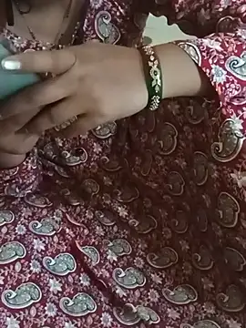 Seema_yadav01 live cam on StripChat