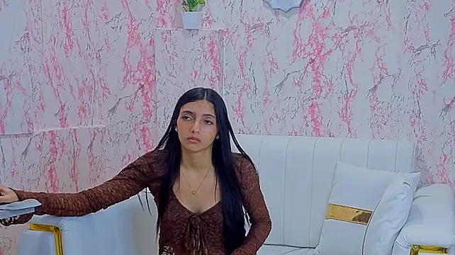 Korina_Nami