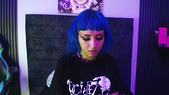 Pola_Pnk live cam on StripChat