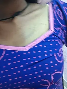 sexy___hotty live cam on StripChat